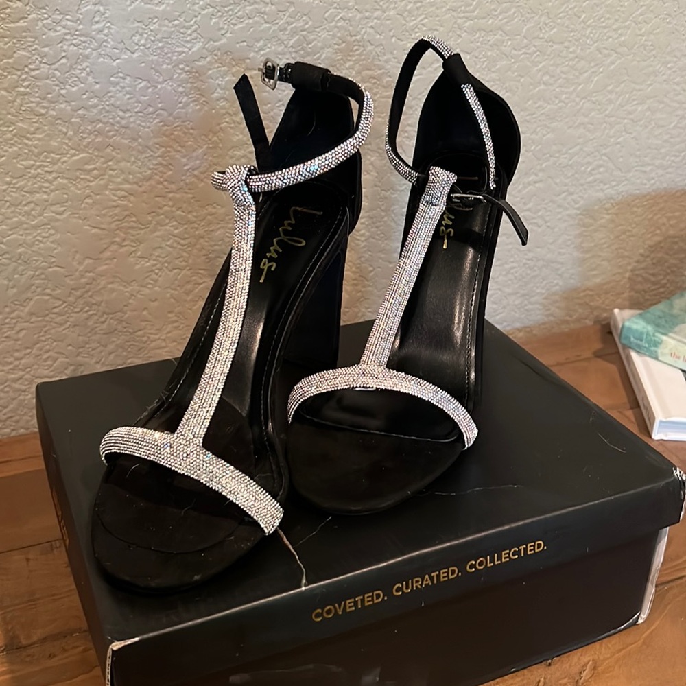 Lulus sparkle T-Strap heels